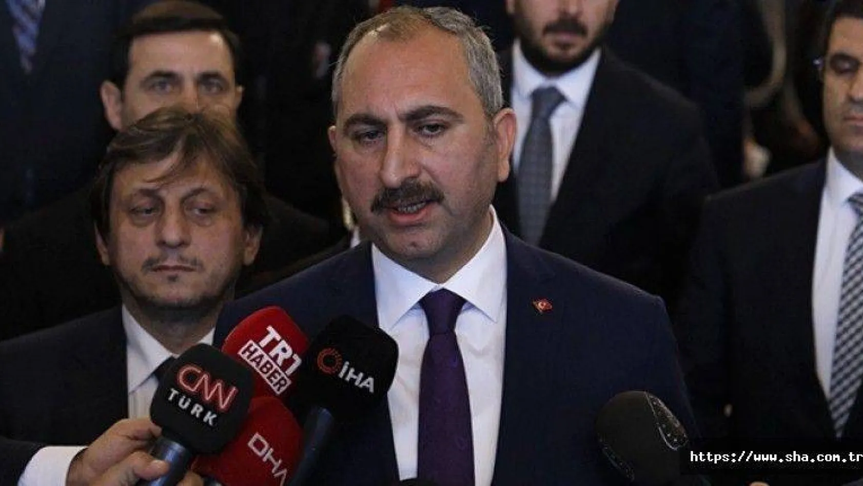 Bakan Gül: 'Yargılamalara ilişkin bütün süreler 30 Nisan'a kadar durduruldu'