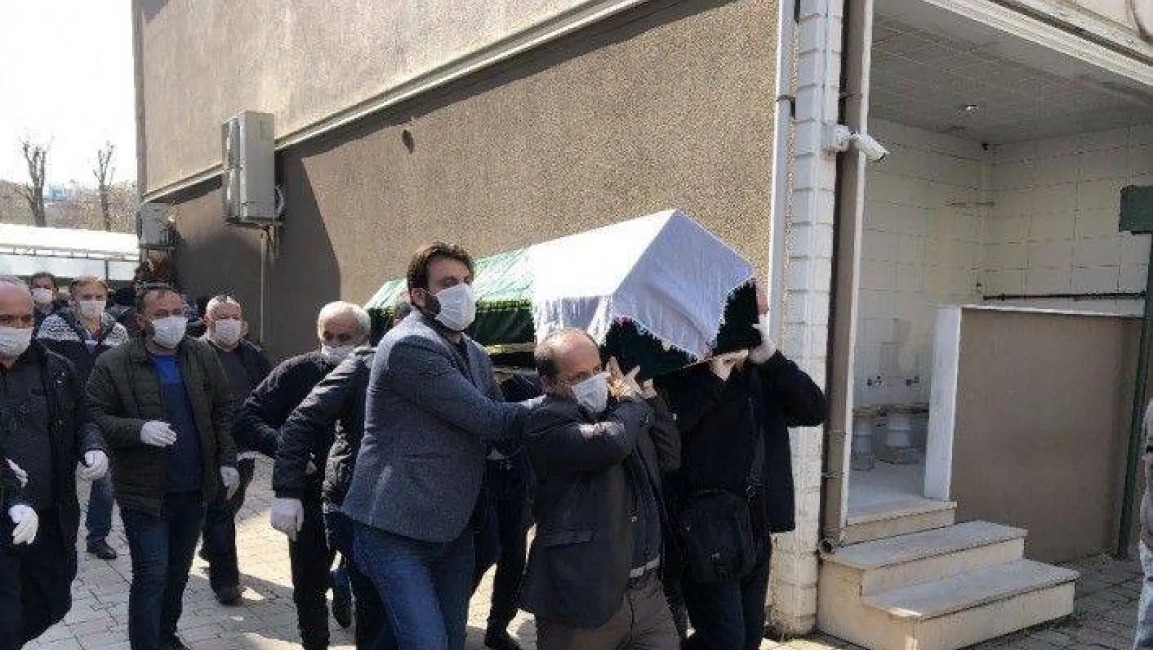 Kemal Kılıçdaroğlu'nun kız kardeşi son yolculuğuna uğurlandı