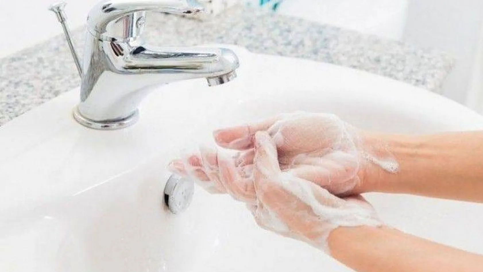 Neden sabun, el jelinden daha etkili?