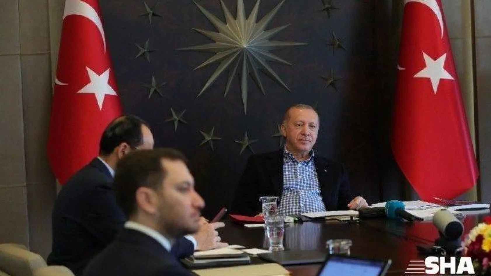 Cumhurbaşkanı Erdoğan, Nihat Özdemir ve A Milliler ile video konferansla görüştü