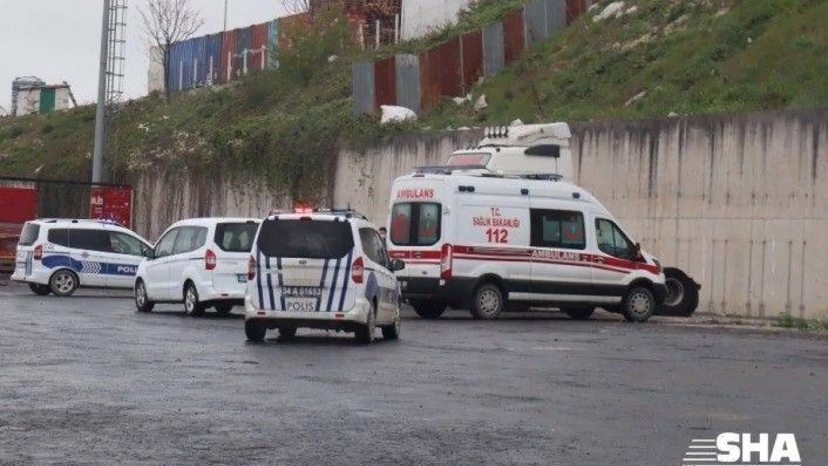 (Özel) Arnavutköy'de tır şoförünün şüpheli ölümü