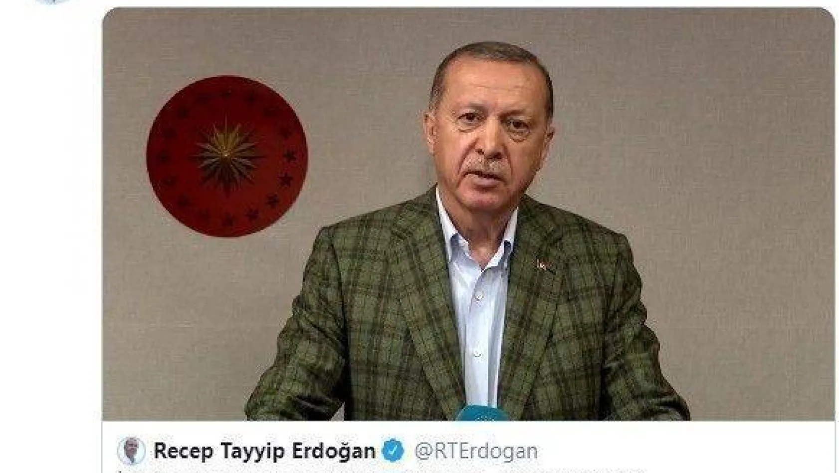 Cumhurbaşkanı Erdoğan, 19.19'da İstiklal Marşı'nı okudu