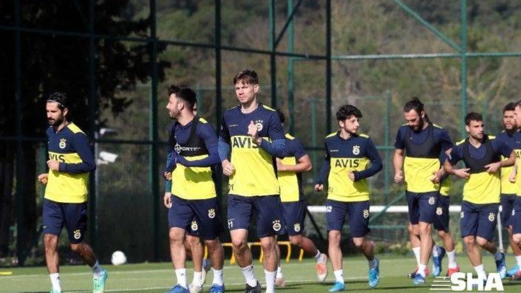Fenerbahçe, 3 Haziran'a kadar Riva'da çalışacak
