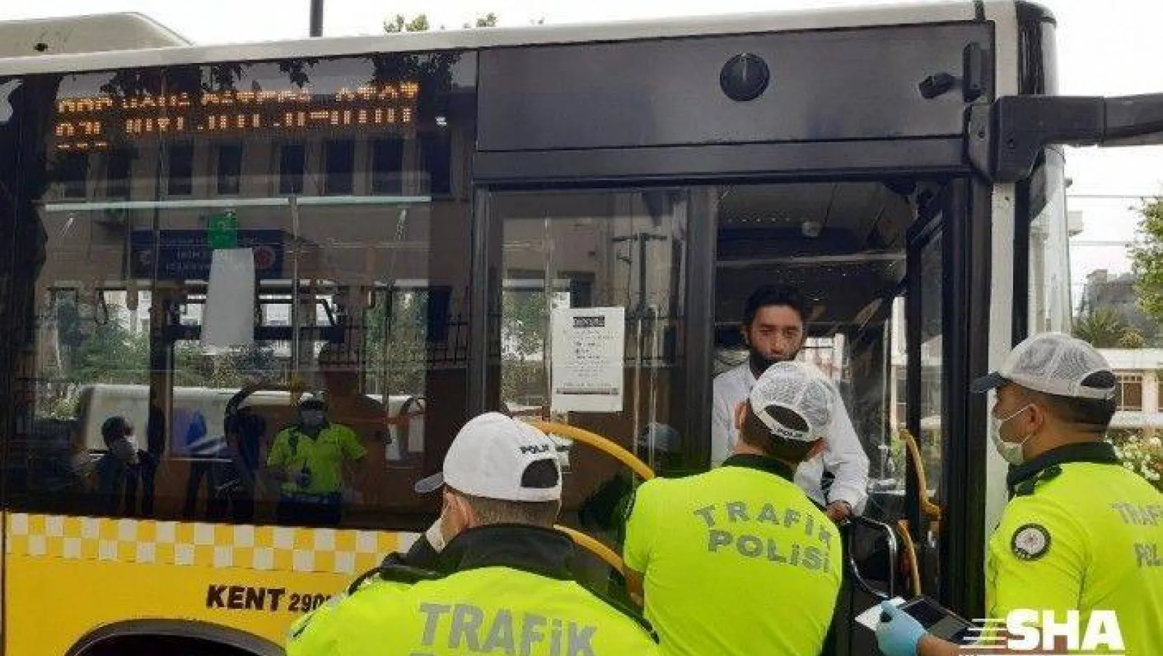 İstanbul'da toplu taşıma araçları ve ticari taksilere korona virüs denetimi