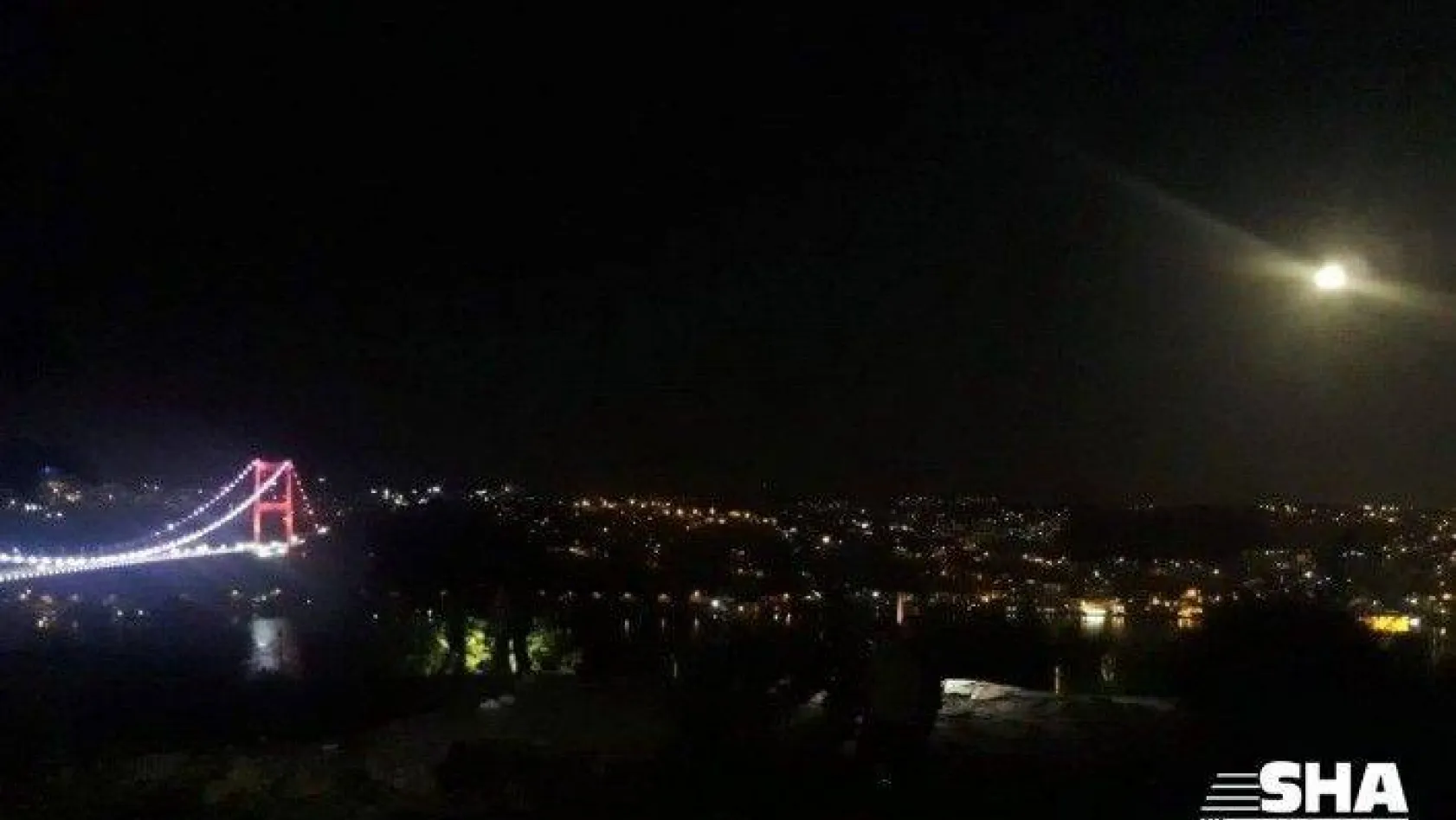 İstanbul'da yılın son Süper Ay'ı