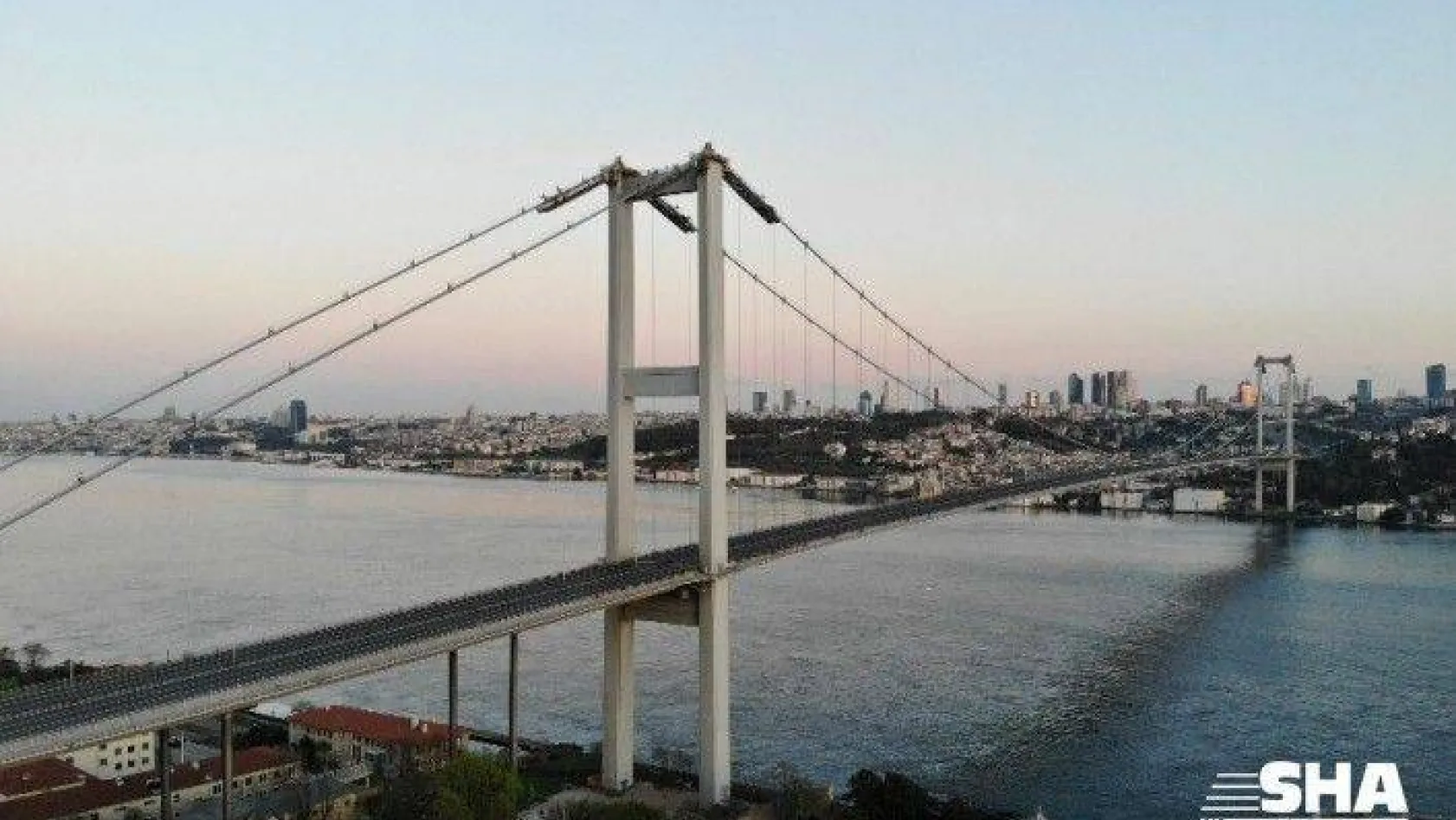 Kısıtlama sonrası 15 Temmuz Şehitler Köprüsü havadan görüntülendi