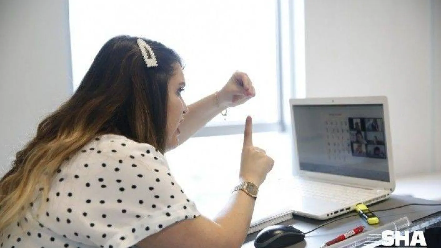 Başakşehir Belediyesi'nden online işaret dili eğitimi