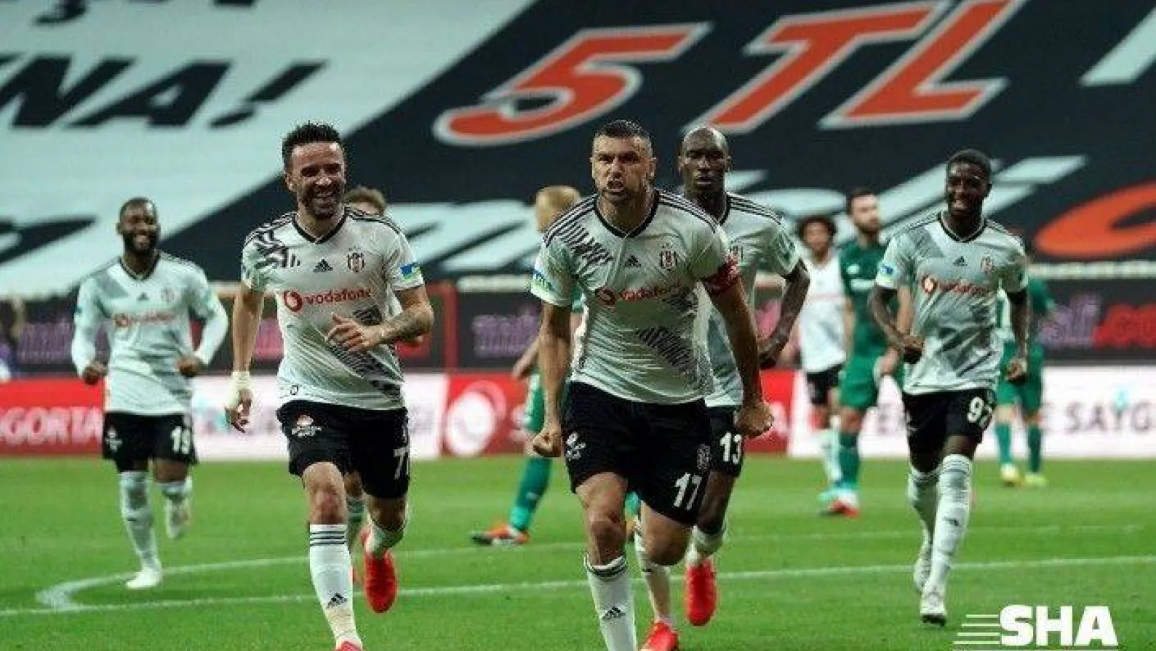Beşiktaş'ta gözler 15 puanda