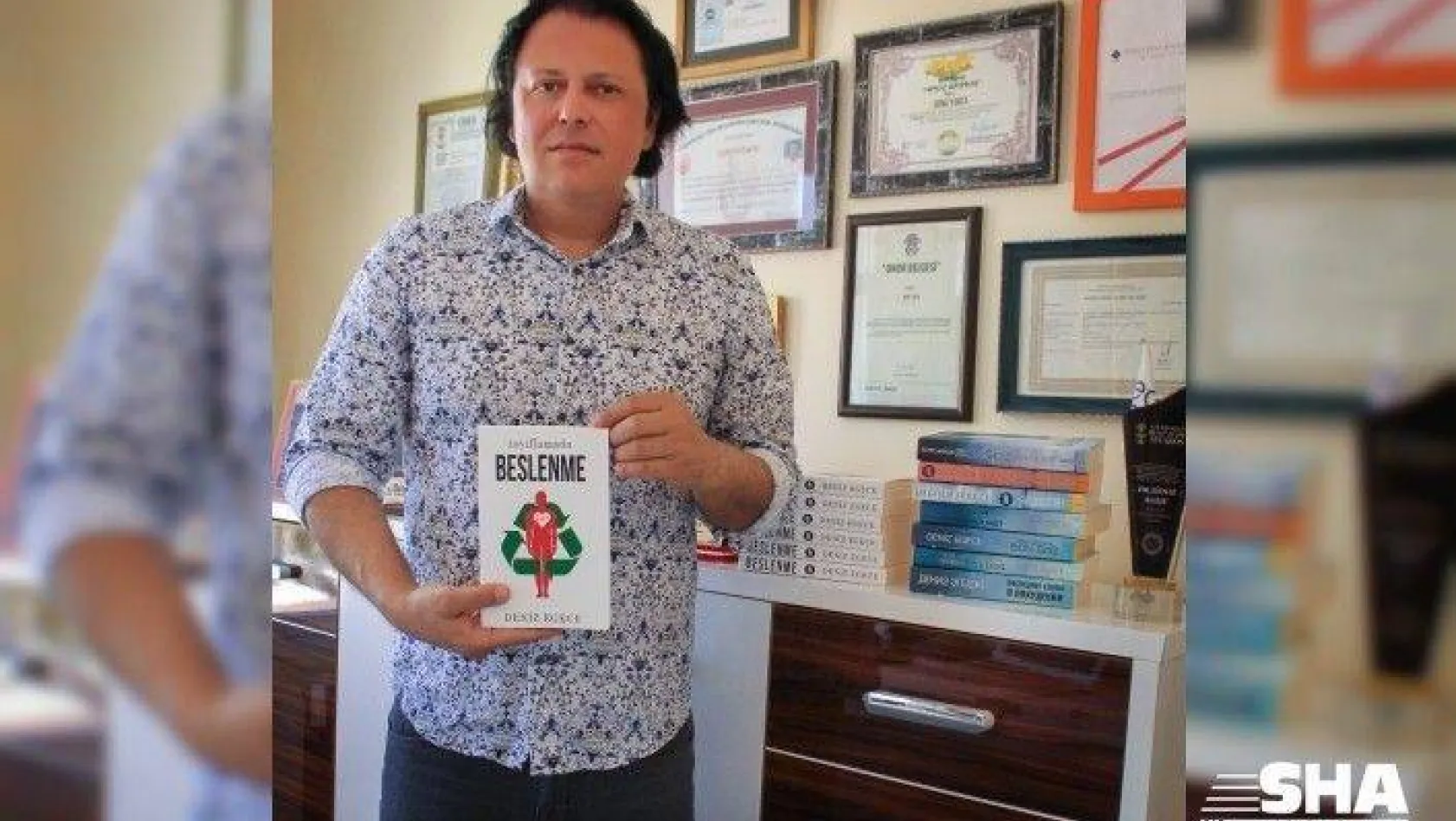 Ödüllü yazarın yeni kitabı 'Zayıflamada Beslenme' çıktı