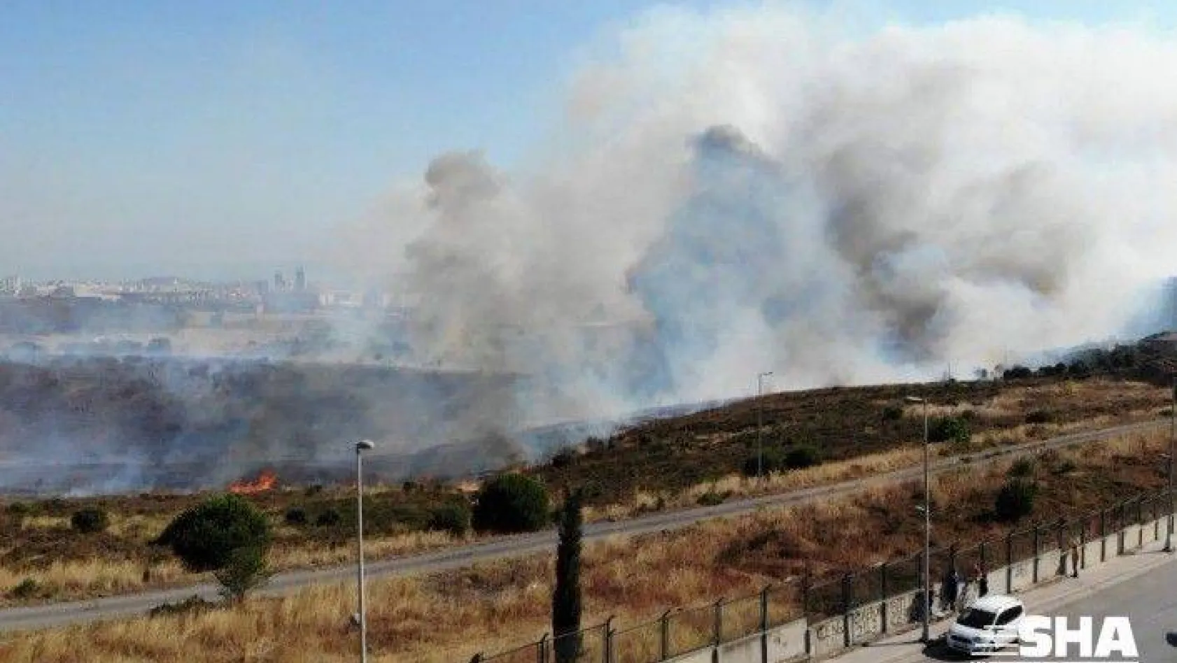 Maltepe'de Kenan Evren Kışlası'nda korkutan yangın
