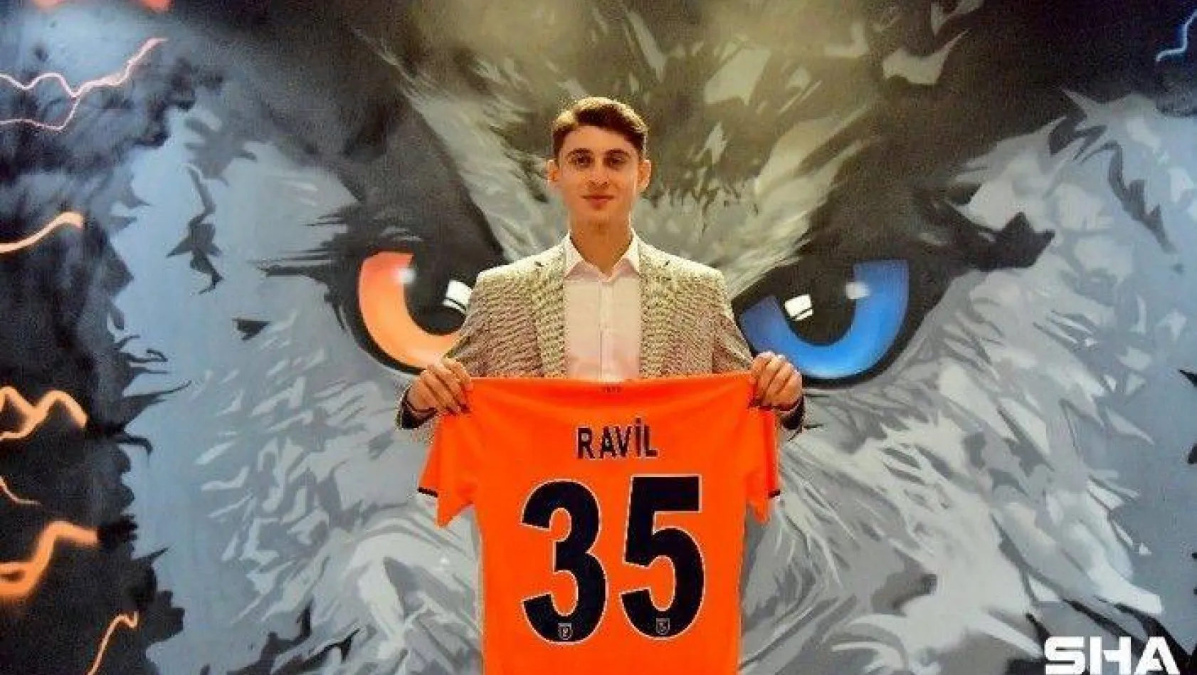 Medipol Başakşehir, Ravil Tagir ile 3 yıllık sözleşme imzaladı