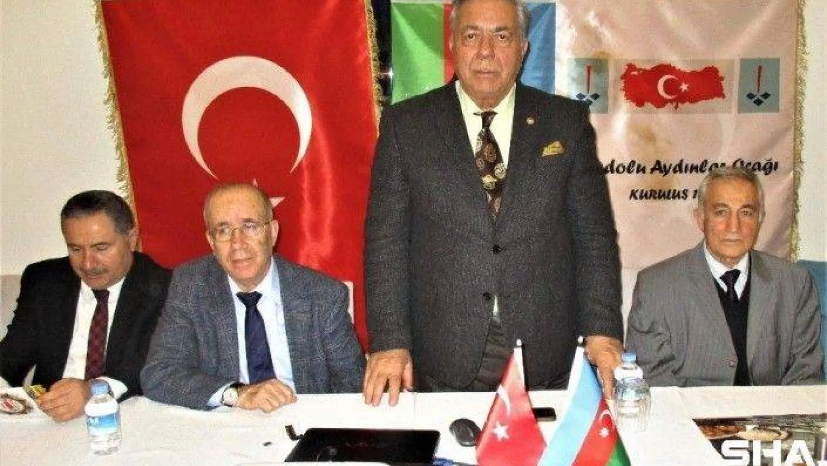 Prof. Öztek: 'Karabağ zulmü ve soykırımı Azerbaycan'da olsun Türkiye'de olsun her Türk'ün kanayan yarasıdır'