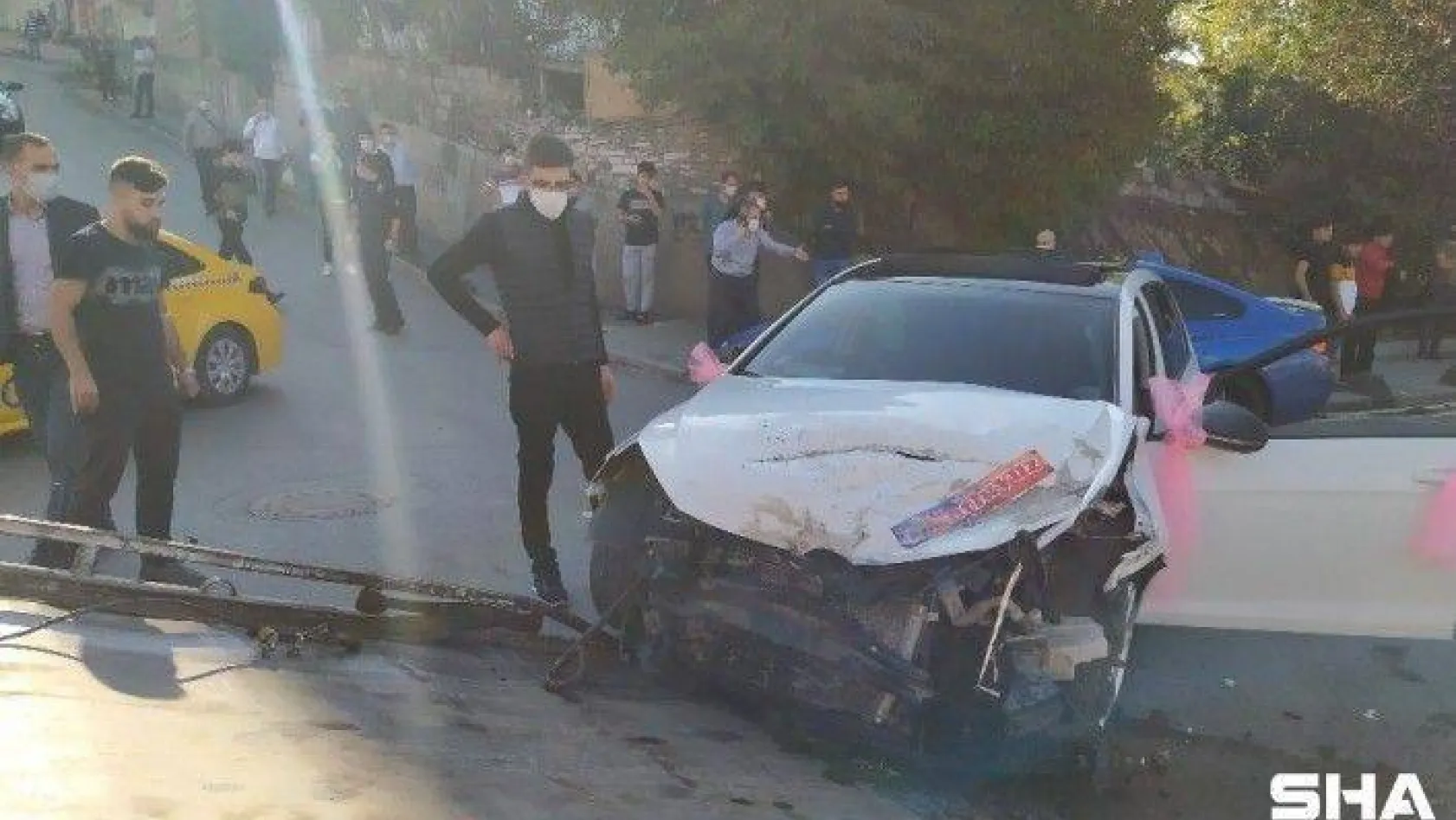 Gaziosmanpaşa'da kamyonet dehşeti: Gelin ve damat ölümden döndü
