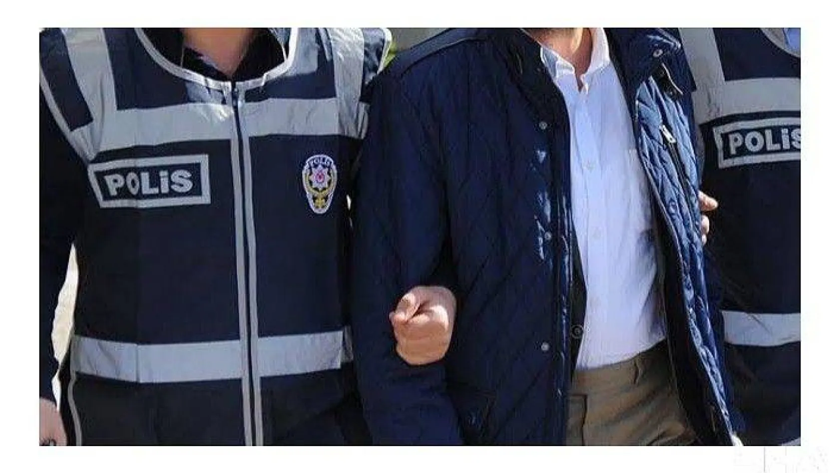 İstanbul'da vergi müfettişlerine rüşvet vermeye kalkan 2 şüpheliye suçüstü