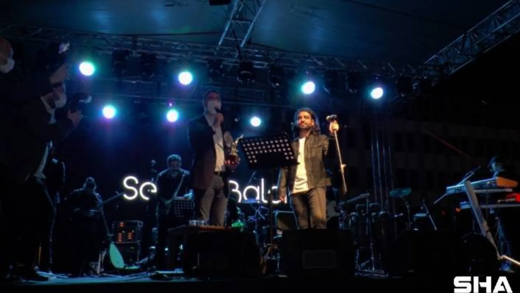Kartal'da 29 Ekim Cumhuriyet Bayramı Arabalı konserle kutlandı