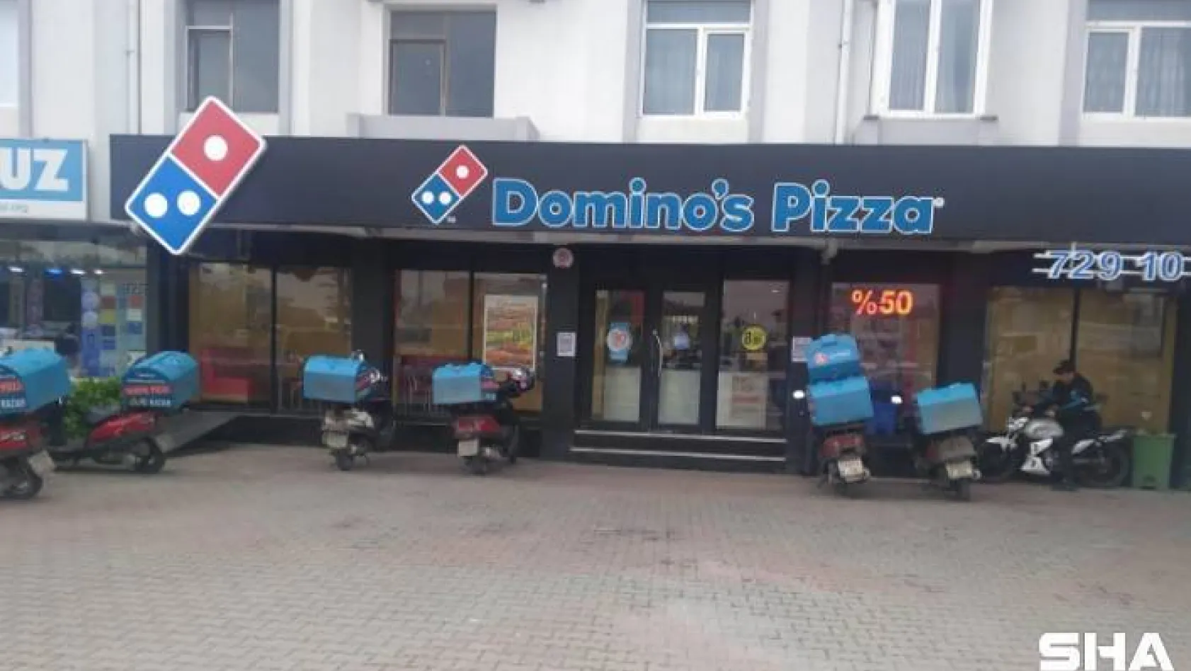 Dominos Pizza kapılarını müşterilerine kapattı