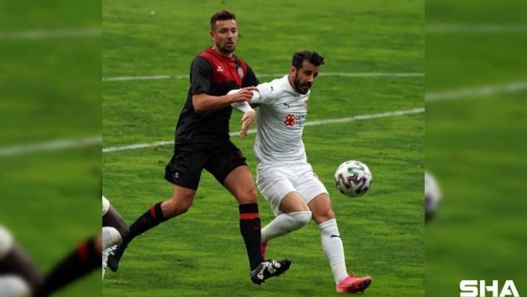 Süper Lig: Fatih Karagümrük: 0 - DG Sivasspor: 1 (İlk yarı)
