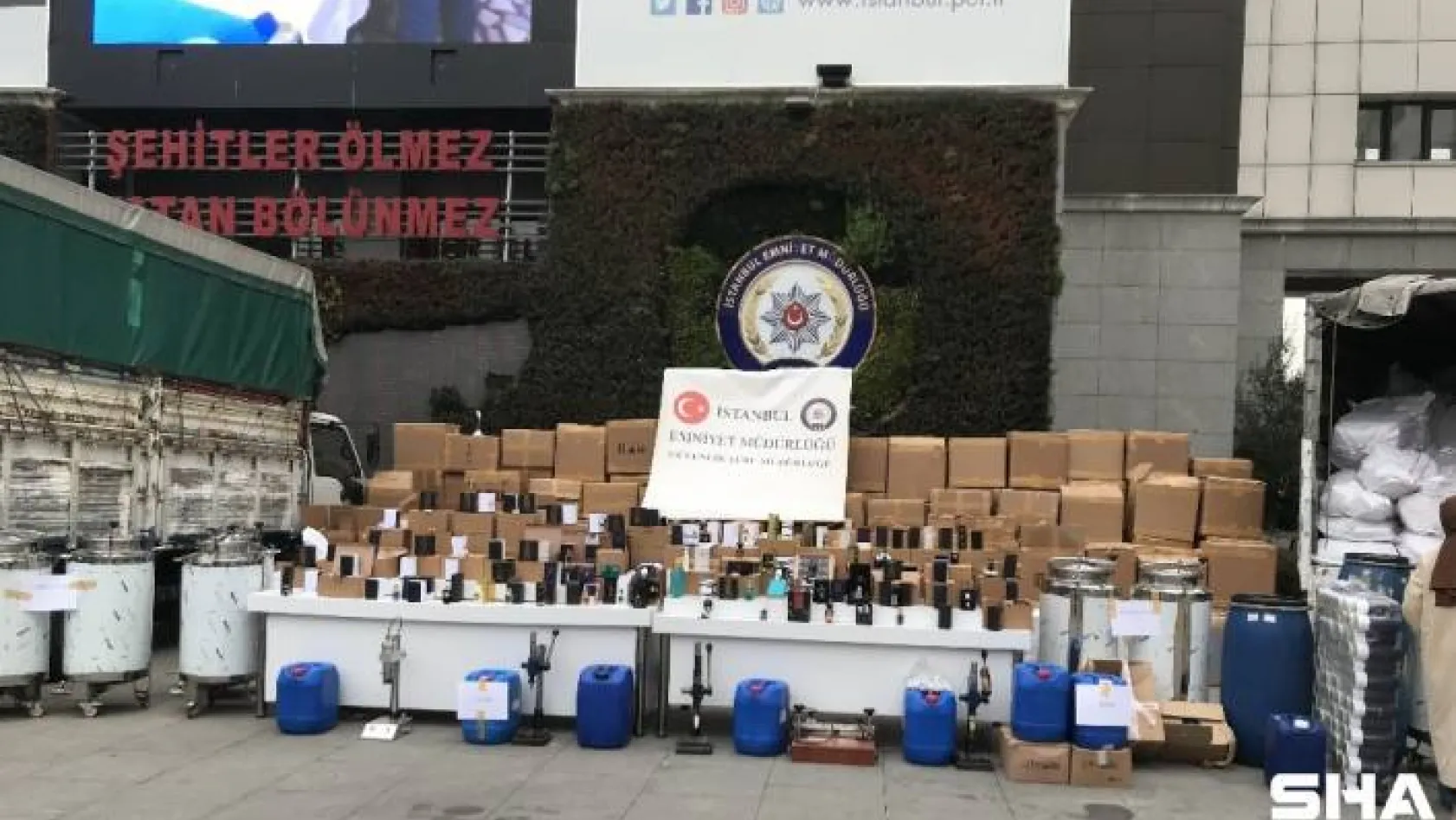 İstanbul'da sahte parfüm operasyonu: 3 tona yakın sahte ürün ele geçirildi