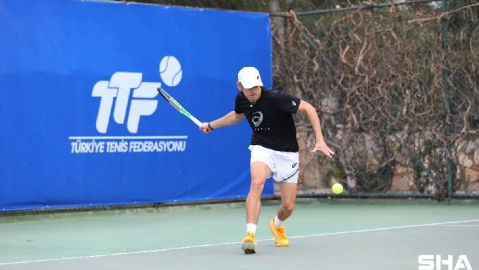 Antalya Open'da ikinci gün geride kaldı