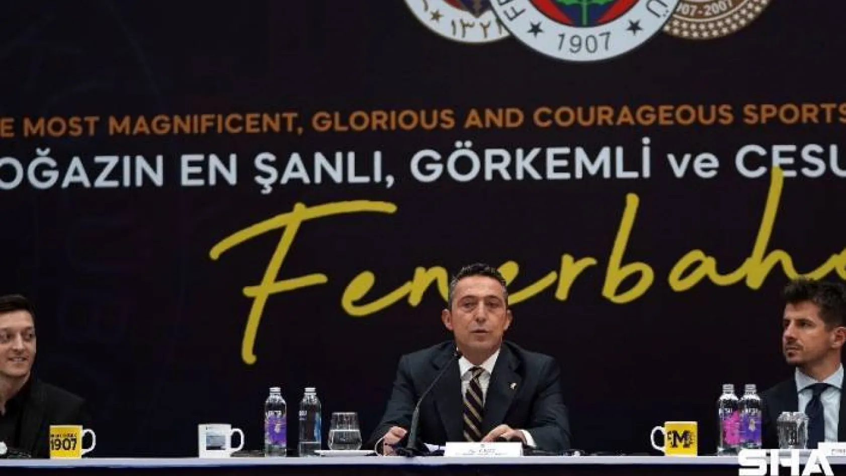 Fenerbahçe Başkanı Ali Koç: &quotDünya futbolunun son 10 yılına damga vurmuş Mesut Özil, Fenerbahçe'sine kavuştu."