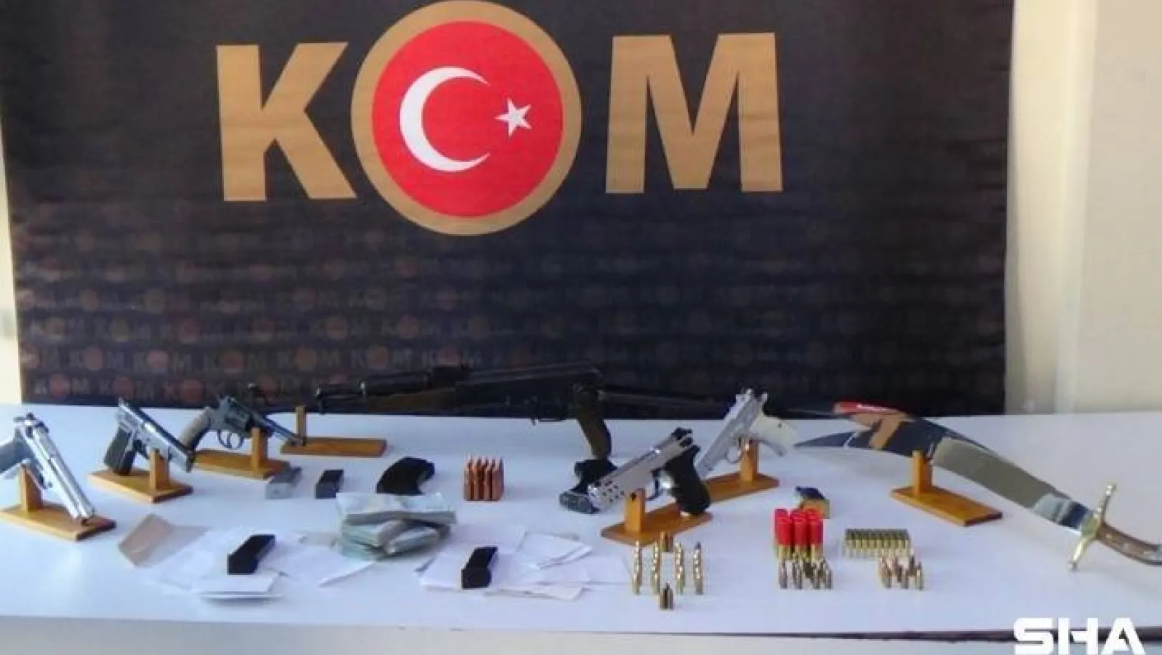 İstanbul'da çete operasyonu: 19 şüpheli yakalandı