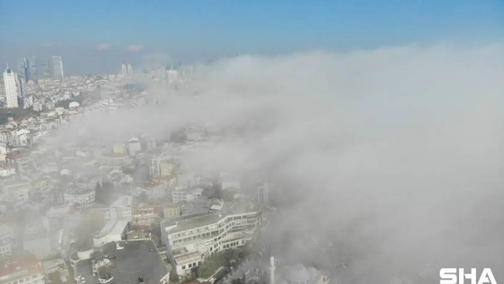İstanbul'da sis manzaraları