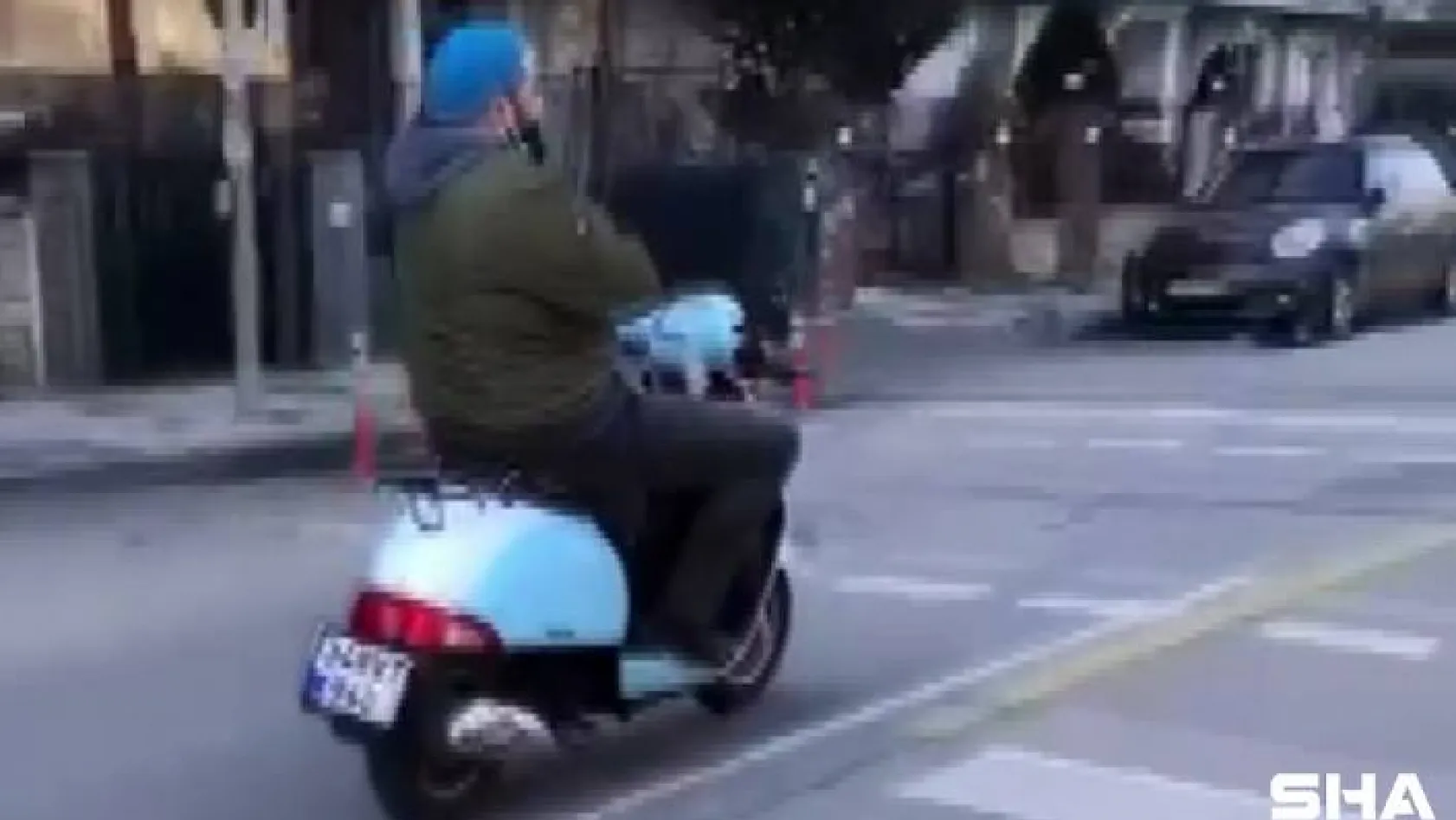 (Özel)- Kadıköy'de motosikletle ölümüne yolculuk kamerada