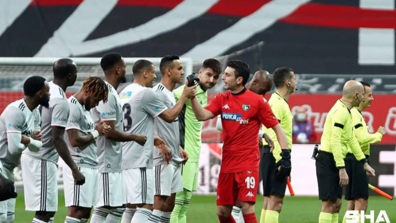Süper Lig: Beşiktaş: 3 - Y. Denizlispor: 0 (İlk yarı)