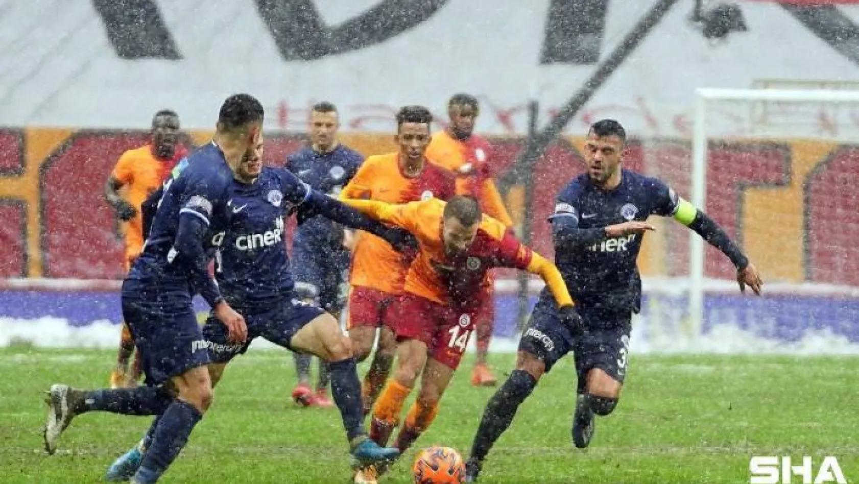 Süper Lig: Galatasaray: 1 - Kasımpaşa: 0 (İlk yarı)