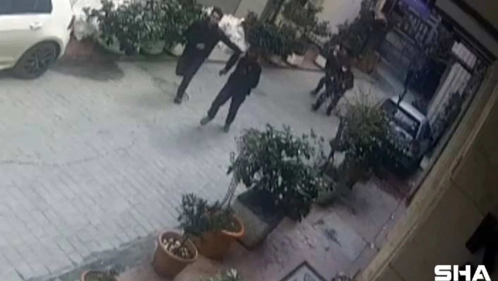 Taksim'de nefes kesen kovalamaca: Otel çalışanı hırsızları böyle yakaladı