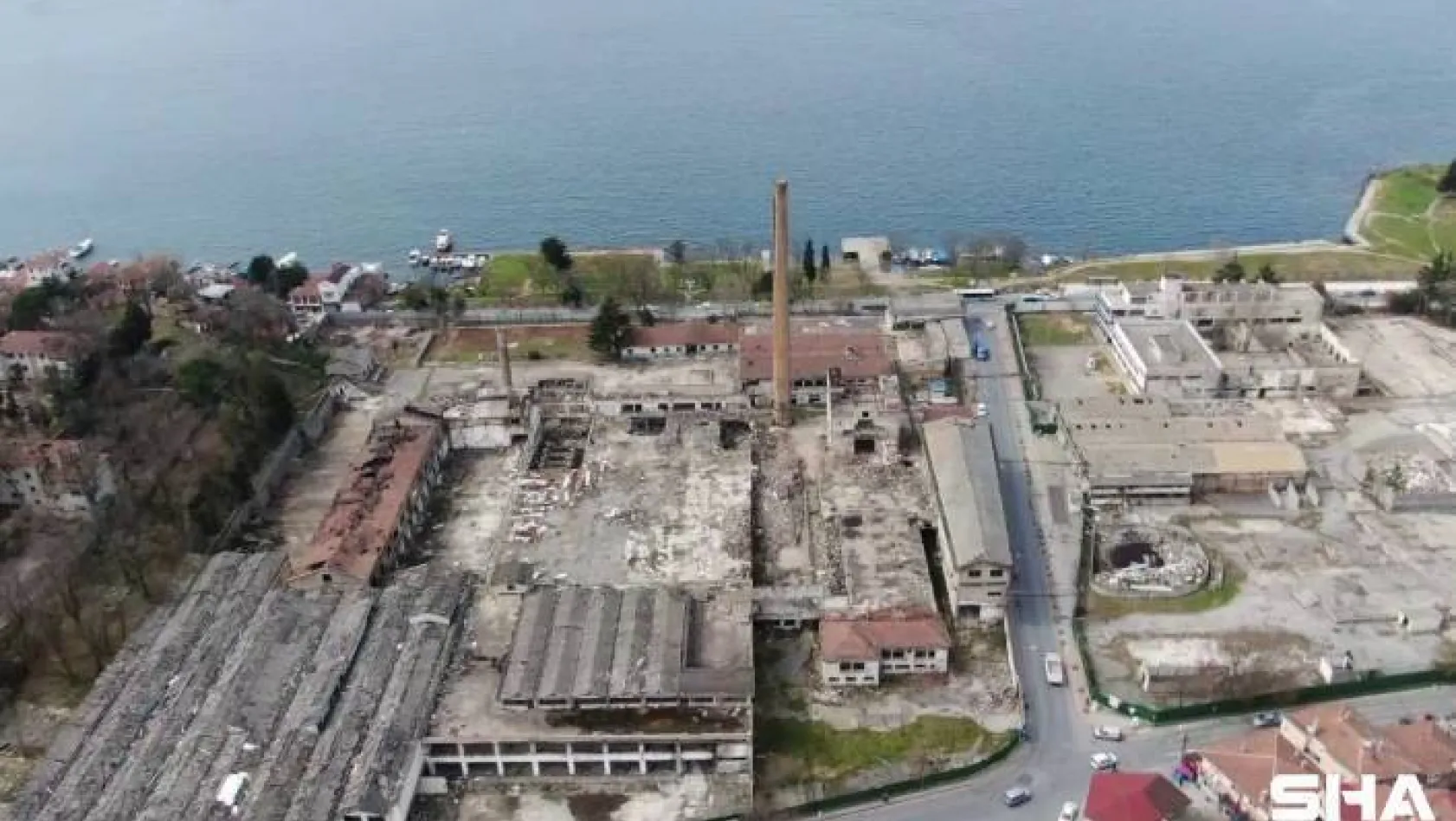 (Özel) Beykoz'un sembolik değerlerinden Paşabahçe cam fabrikasının son hali havadan görüntülendi