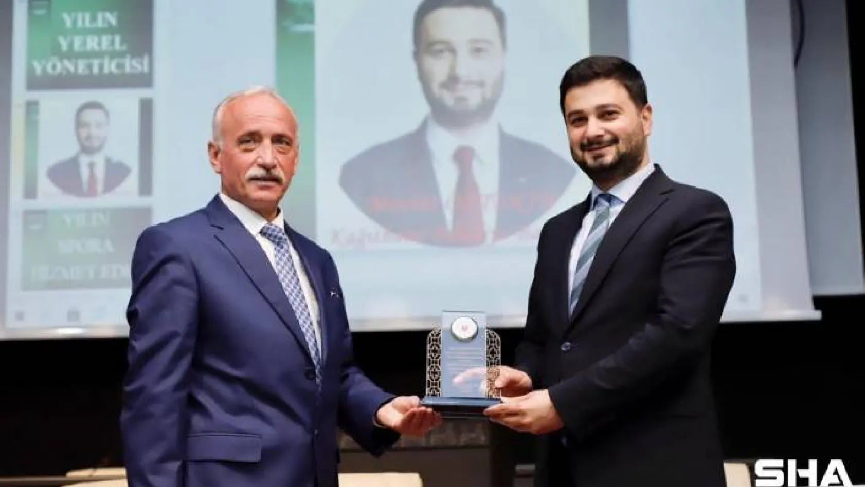 Başkan Öztekin'e 'En İyi Yerel Yönetici' ödülü