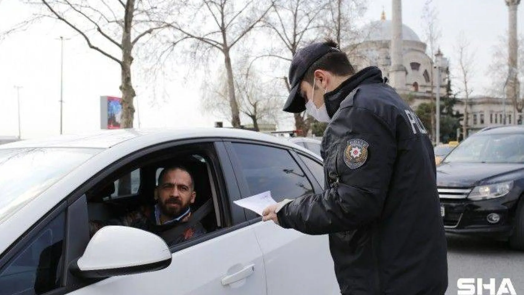 Beşiktaş'ta sokağa çıkma kısıtlaması denetimi yapıldı