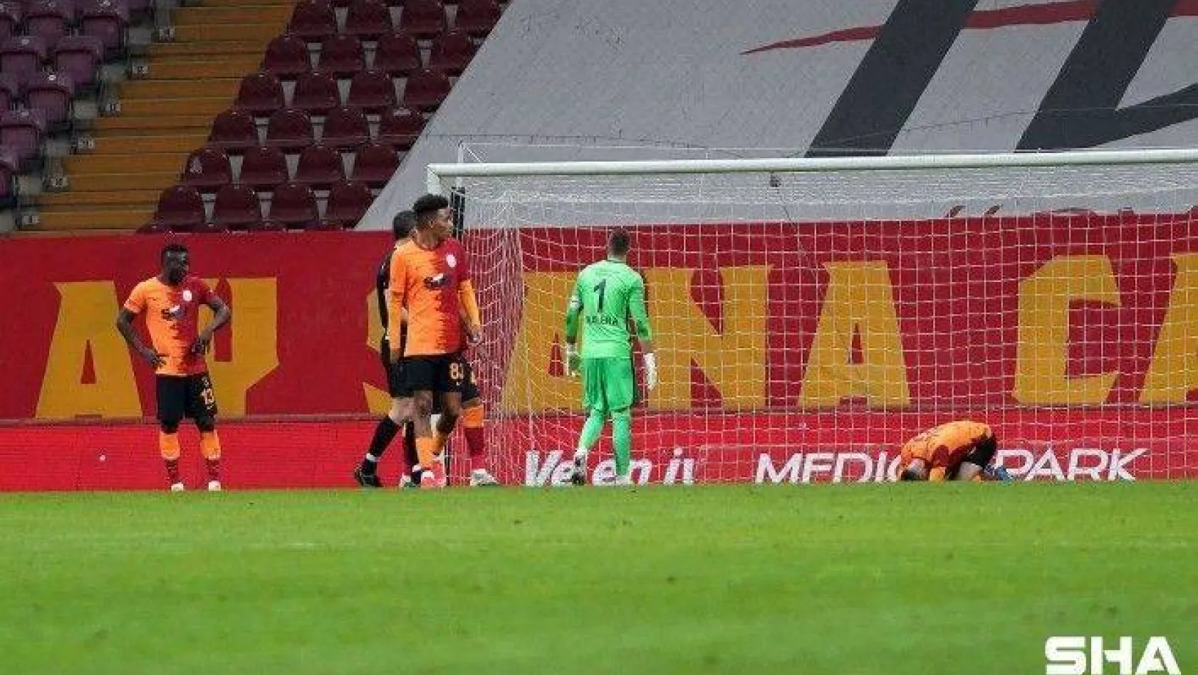 Galatasaray'ın galibiyet hasreti 3 maça çıktı