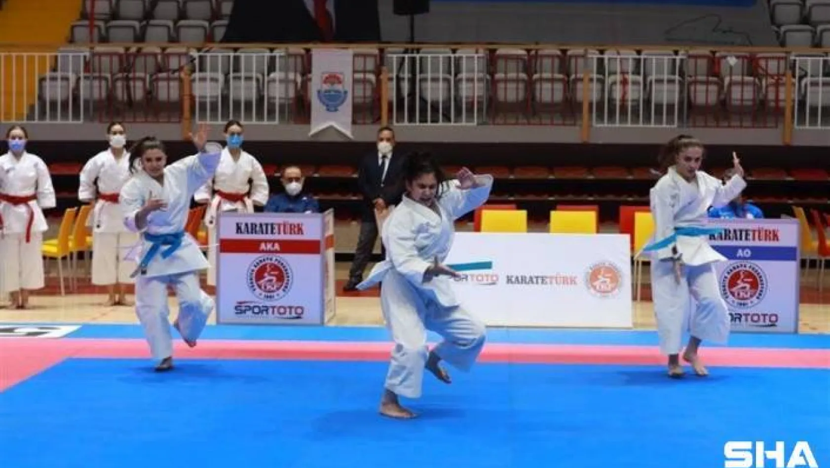 Gaziosmanpaşalı Karateciler, Türkiye Kulüpler Şampiyonası'ndan 4 kupayla döndü