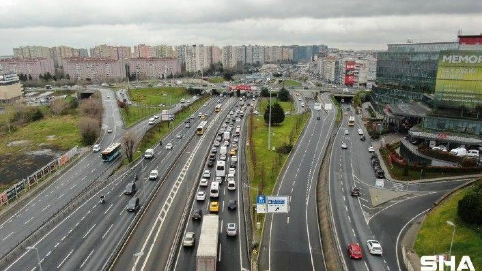 İstanbul'da trafik yoğunluğu yüzde 6O'lara çıktı