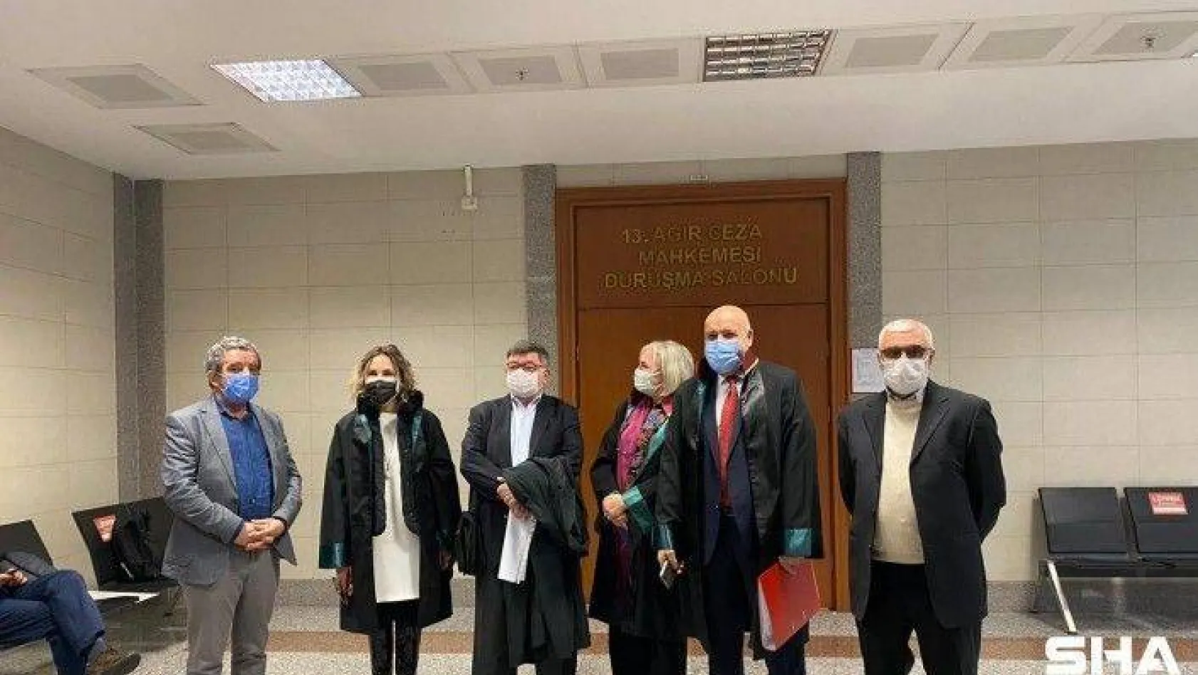 Kapatılan Zaman Gazetesi yazarlarının yeniden yargılanmasına başlandı