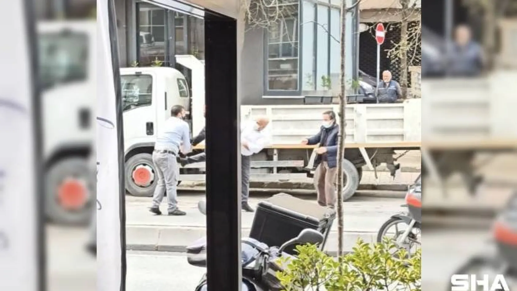 (Özel) İstanbul'un göbeğinde taksici dehşeti kamerada