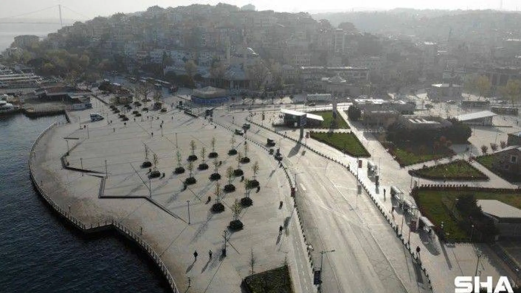 Tam kapanma sonrası Kadıköy ve Üsküdar'da meydanlar sessizliğe büründü