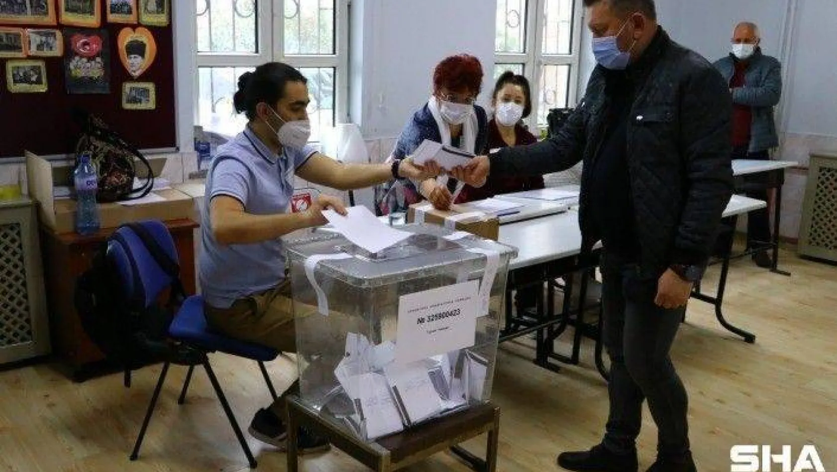 Trakya'daki çifte vatandaşlar Bulgaristan Seçimleri için sandık başında