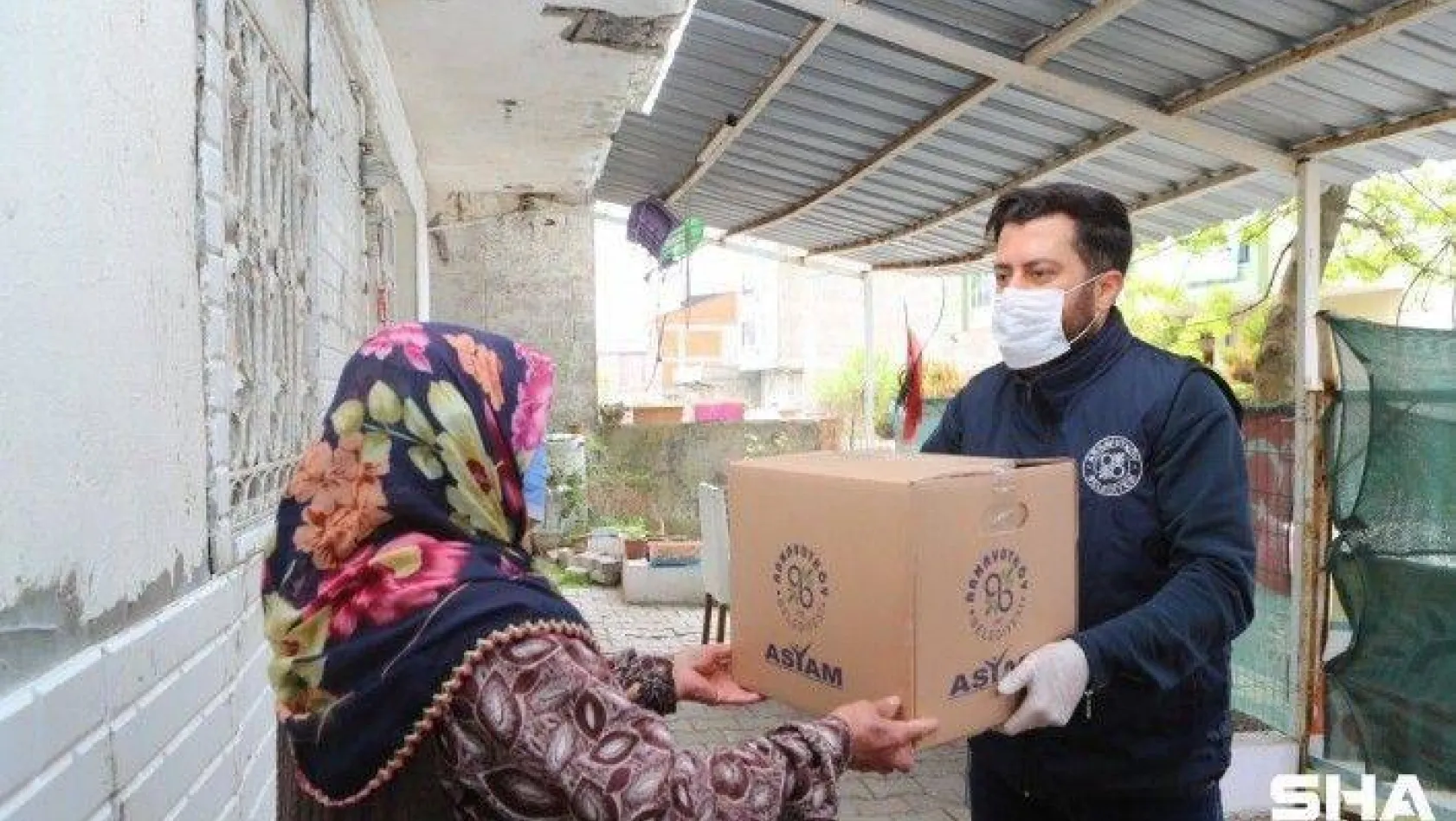 Arnavutköy'de sosyal yardımlar artarak devam ediyor