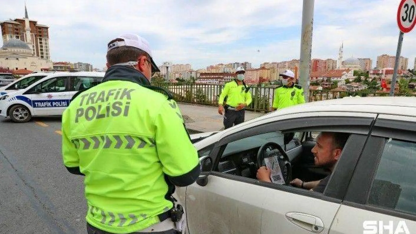 Başakşehir polisinden sosyal uygulama