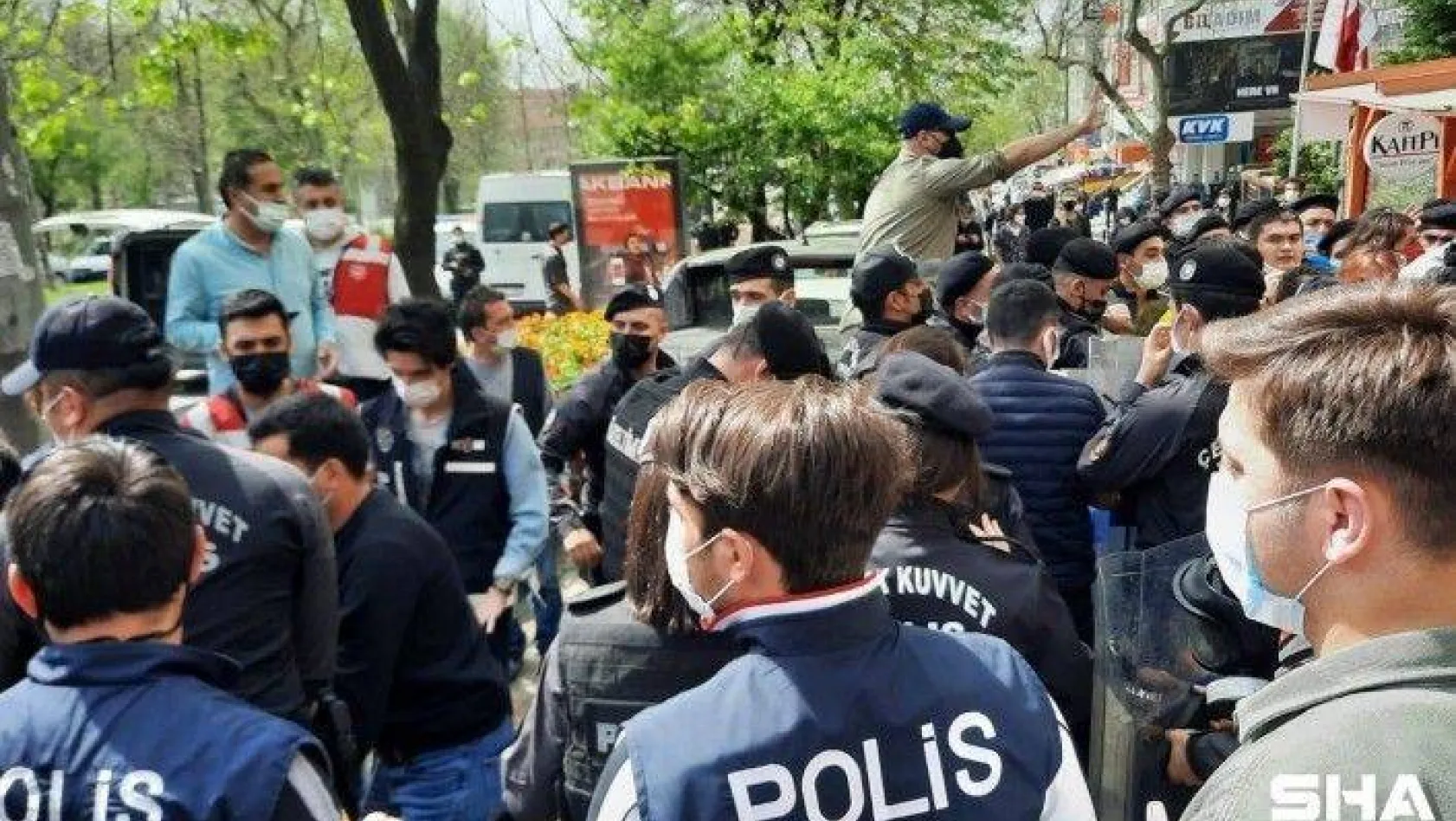 Beşiktaş'ta eylemcilere polis müdahalesi