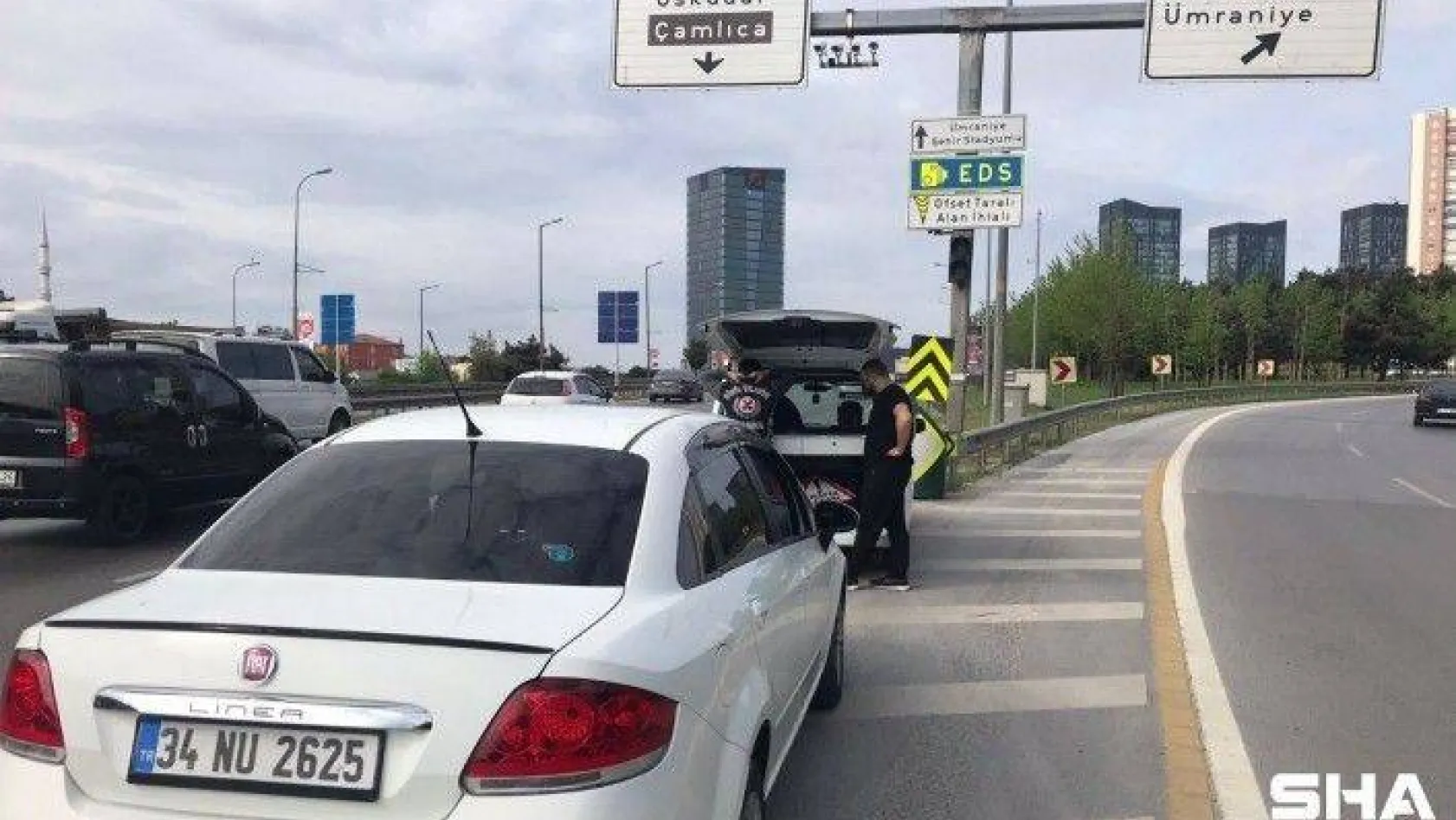 İstanbul'da trafikte tehlike saçan 10 sürücüye 17 bin 508 TL ceza