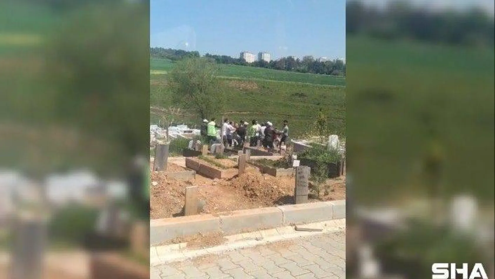 (ÖZEL) İşçiler mezarlıkta birbirine girdi: O anlar kamerada