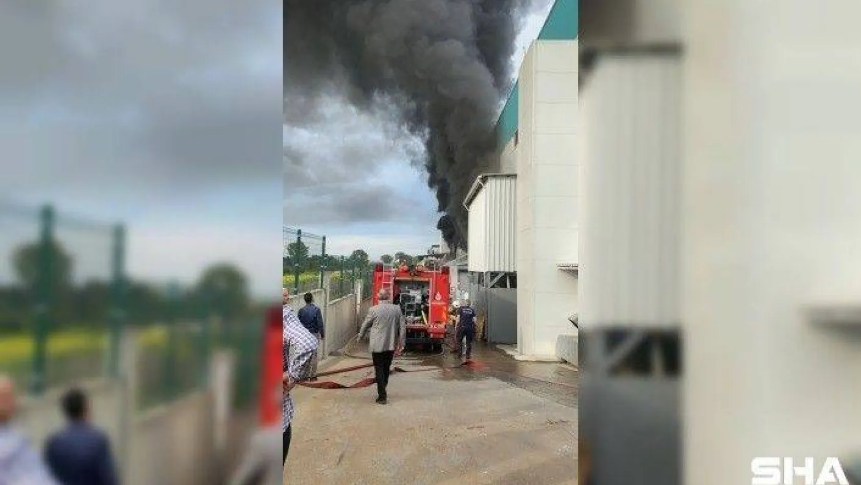 Silivri'de otomotiv yedek parça fabrikasında yangın