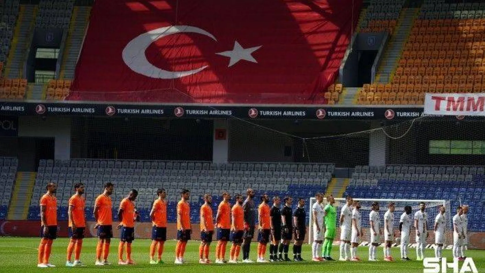 Süper Lig: Medipol Başakşehir: 0 - MKE Ankaragücü: 1  (İlk yarı)