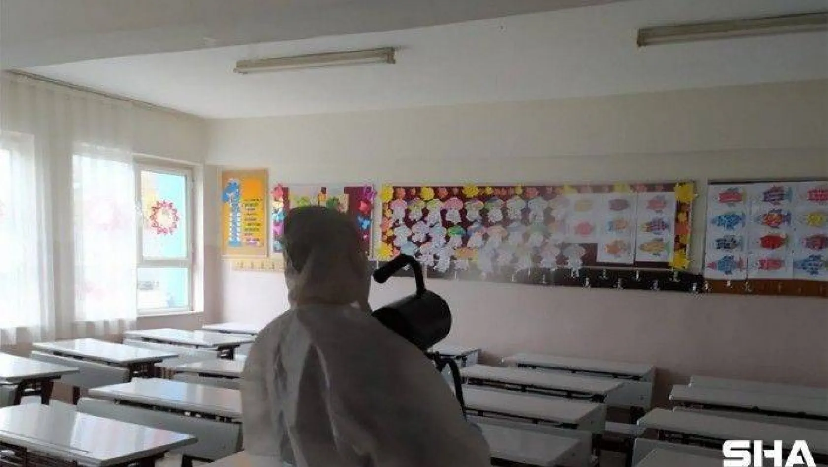Bayrampaşa'da LGS öncesi okullar dezenfekte edildi