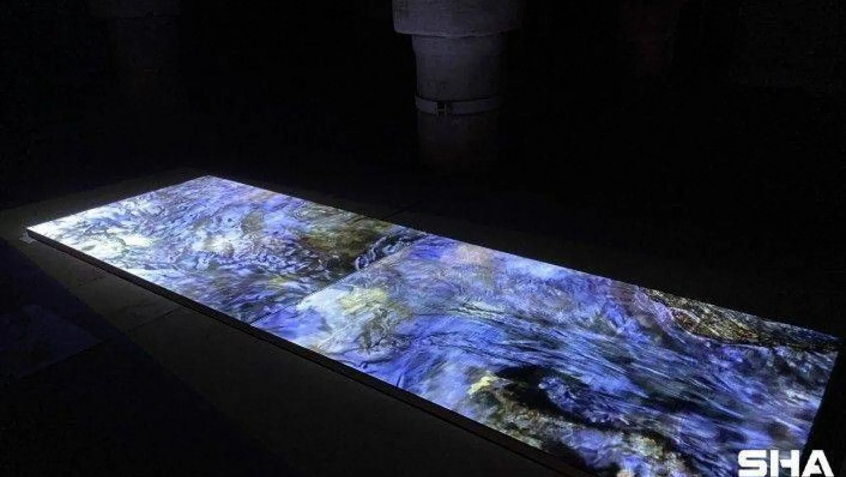 Dijital Sanat sergisi 'Dalınç' Binbirdirek Sarnıcı'nda açıldı