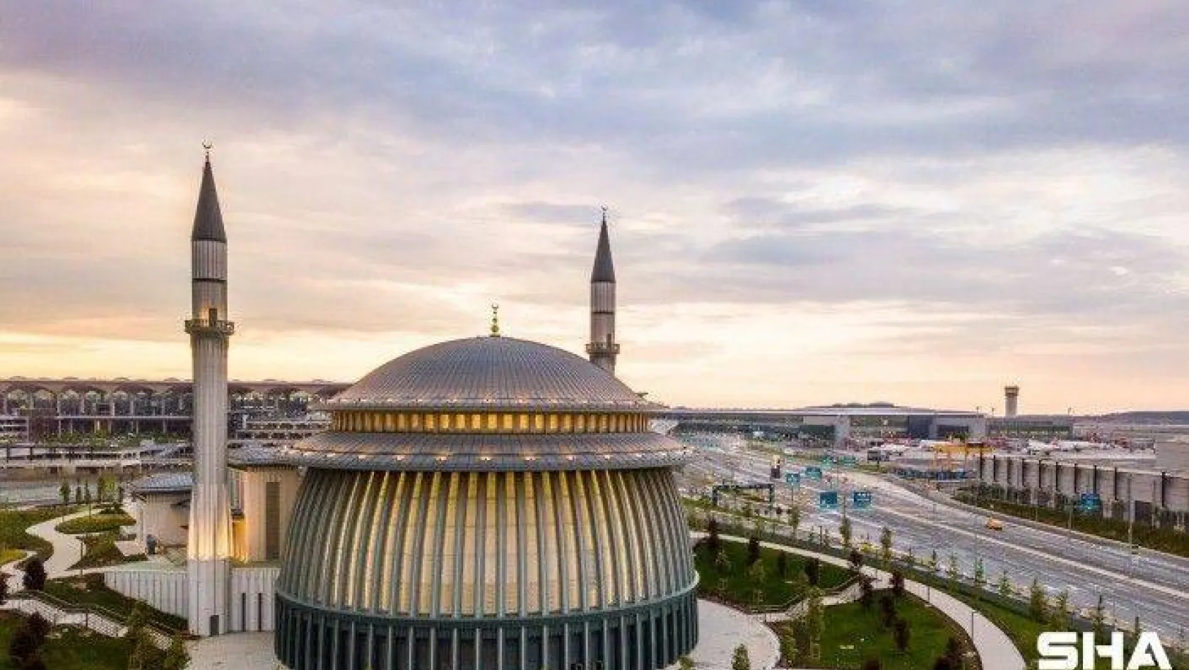 İstanbul Havalimanı'ndaki camiye 'altın' sertifika